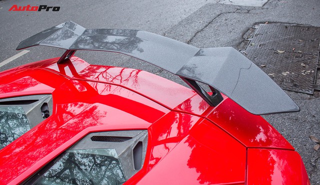 Lamborghini Aventador Roadster độ cánh gió, mâm ADV.1 tại Hà Nội - Ảnh 4. Lamborghini Aventador Roadster độ cánh gió, mâm ADV.1 tại Hà Nội - Ảnh 4.
