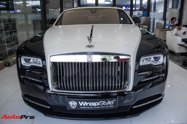 Rolls-Royce Wraith dán decal đổi màu phong cách Black Badge tại Hà Nội - Ảnh 7.