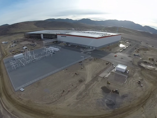 Nhà máy siêu lớn của Tesla: Sản xuất 1 triệu xe/năm, rộng đủ chứa 100 chiếc Boeing 747 - Ảnh 11.