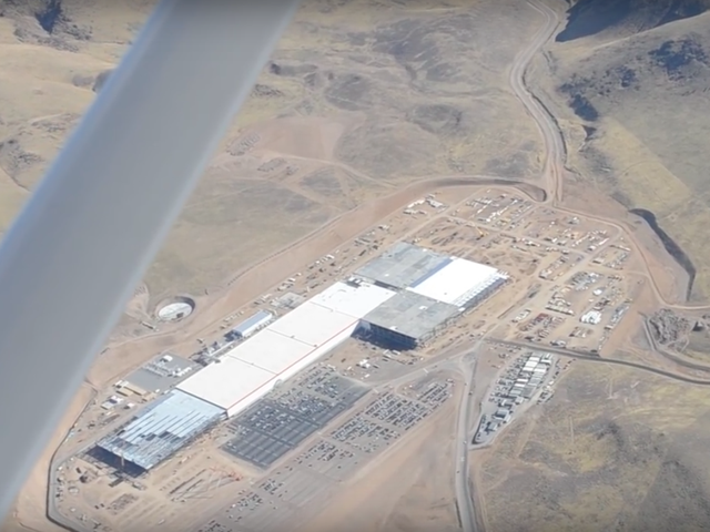Nhà máy siêu lớn của Tesla: Sản xuất 1 triệu xe/năm, rộng đủ chứa 100 chiếc Boeing 747 - Ảnh 3.