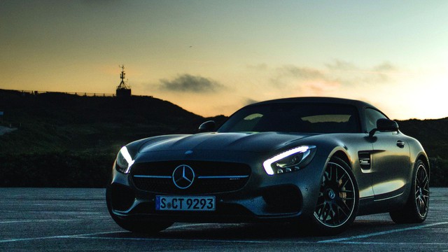 Mercedes-Benz khoe 5 công nghệ độc đáo nhất trên xe hiệu suất cao AMG