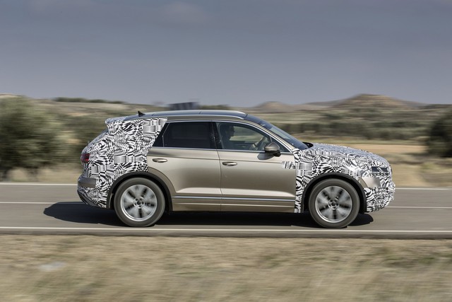 Volkswagen Touareg 2019 tham vọng cạnh tranh Porsche Cayenne - Ảnh 2.