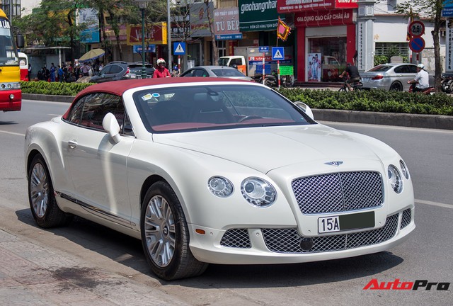 Hàng hiếm Bentley Continental GT Convertible Mulliner của đại gia Hải Phòng - Ảnh 1.