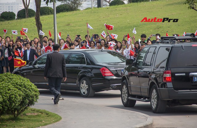 Cận cảnh dàn xe hùng hậu đón Tổng thống Hàn Quốc đến thăm Việt Nam - Ảnh 22.