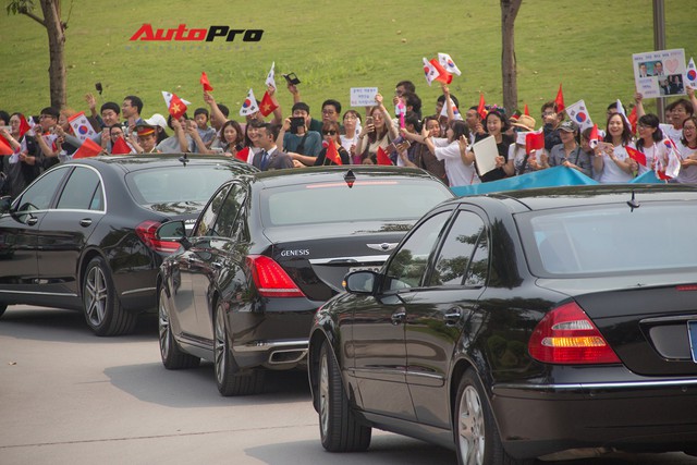 Cận cảnh dàn xe hùng hậu đón Tổng thống Hàn Quốc đến thăm Việt Nam - Ảnh 19.