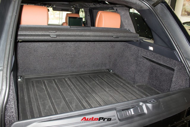Range Rover Autobiography LWB bản 4 chỗ lăn bánh 18.000km rao bán lại giá 7,2 tỷ - Ảnh 28. Range Rover Autobiography LWB bản 4 chỗ lăn bánh 18.000km rao bán lại giá 7,2 tỷ - Ảnh 28.