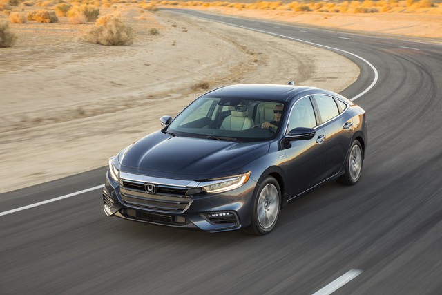 Nằm giữa Civic và Accord, Honda Insight 2019 chỉ ăn xăng 4,2 lít/100 km - Ảnh 2.