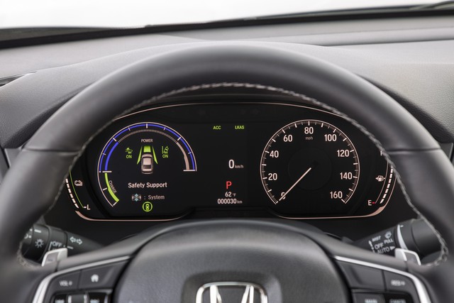 Nằm giữa Civic và Accord, Honda Insight 2019 chỉ ăn xăng 4,2 lít/100 km - Ảnh 7.