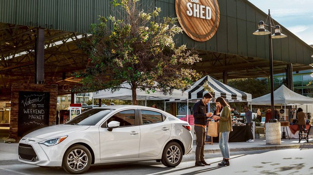 Sau Corolla hatchback, Toyota tung ra Yaris sedan phiên bản mới
