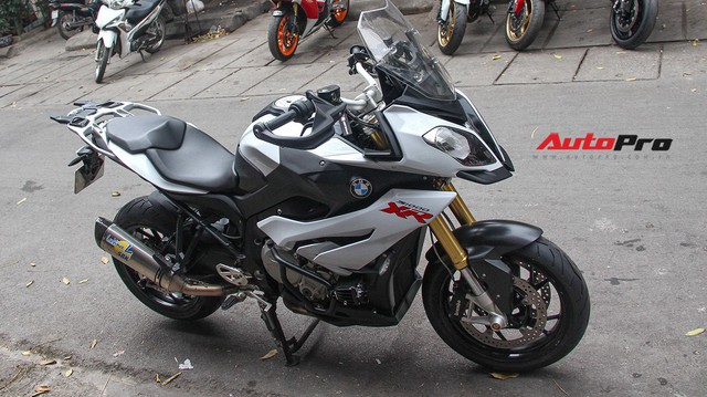 BMW S1000XR 2015 lăn bánh 20.000km rao bán lại giá ngang Toyota Vios