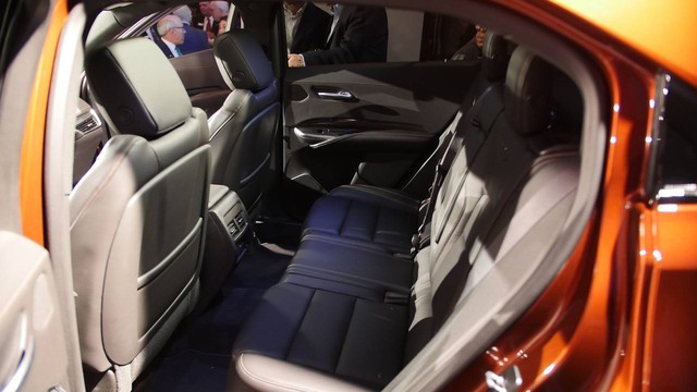 Cadillac XT4 2019 lộ diện hoàn toàn tại New York Auto Show 2018 - Ảnh 4.