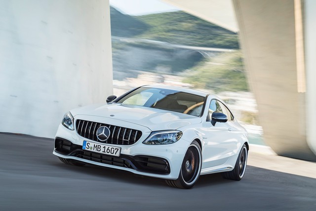 Thêm 2 cấp số, Mercedes-AMG C63 càng bá chủ tốc độ trong phân khúc - Ảnh 1. Thêm 2 cấp số, Mercedes-AMG C63 càng bá chủ tốc độ trong phân khúc - Ảnh 1.