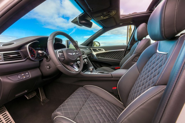 Ra mắt Genesis G70 2019: Kỳ phùng địch thủ của BMW 3-Series - Ảnh 6. Ra mắt Genesis G70 2019: Kỳ phùng địch thủ của BMW 3-Series - Ảnh 6.