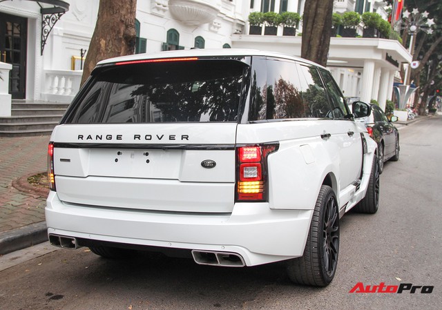SUV hạng sang Range Rover độ bodykit hầm hố trên phố Hà Nội - Ảnh 5. SUV hạng sang Range Rover độ bodykit hầm hố trên phố Hà Nội - Ảnh 5.