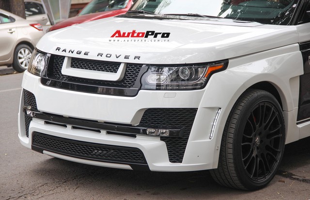 SUV hạng sang Range Rover độ bodykit hầm hố trên phố Hà Nội - Ảnh 9. SUV hạng sang Range Rover độ bodykit hầm hố trên phố Hà Nội - Ảnh 9.