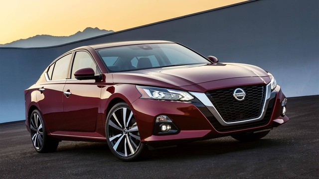 Nissan Altima 2019 đổi mới công nghệ để cạnh tranh Toyota Camry