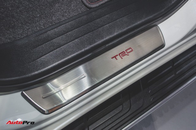 Chi tiết Toyota Fortuner TRD Sportivo 2018 vừa ra mắt - Ảnh 5.
