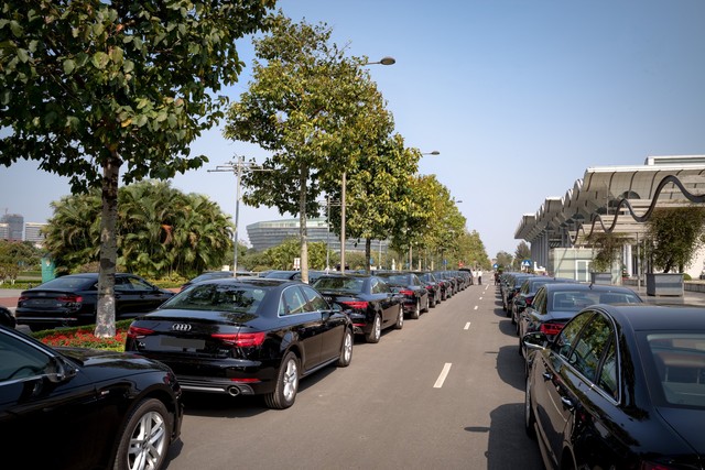 Dàn 70 chiếc xe sang Audi tham gia hai hội nghị lớn tại Hà Nội - Ảnh 4.