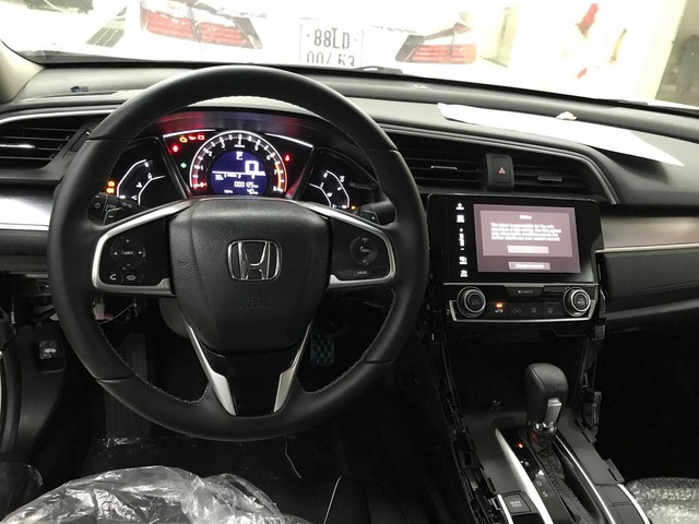 Honda Civic 2018 có mặt tại đại lý, giá tạm tính từ 750 triệu đồng - Ảnh 2.