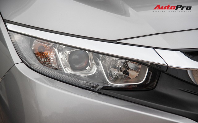 Giảm 140 triệu đồng, Honda Civic phiên bản mới tham vọng cạnh tranh Mazda3 - Ảnh 8.