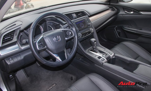 Giảm 140 triệu đồng, Honda Civic phiên bản mới tham vọng cạnh tranh Mazda3 - Ảnh 13.