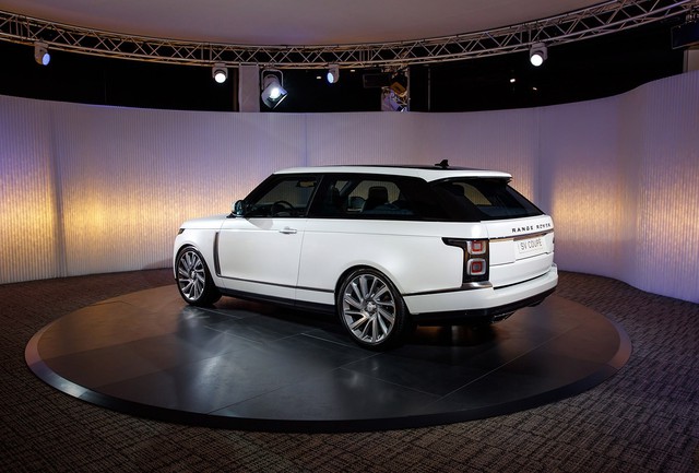 Range Rover SV Coupe - SUV hai cửa hoàn toàn mới - Ảnh 2. Range Rover SV Coupe - SUV hai cửa hoàn toàn mới - Ảnh 2.