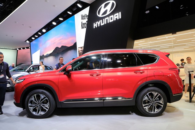Hyundai Santa Fe 2019 sắp có động cơ hybrid và plug-in hybrid - Ảnh 4.