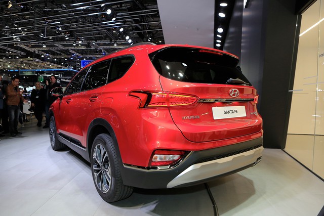 Hyundai Santa Fe 2019 sắp có động cơ hybrid và plug-in hybrid - Ảnh 5.