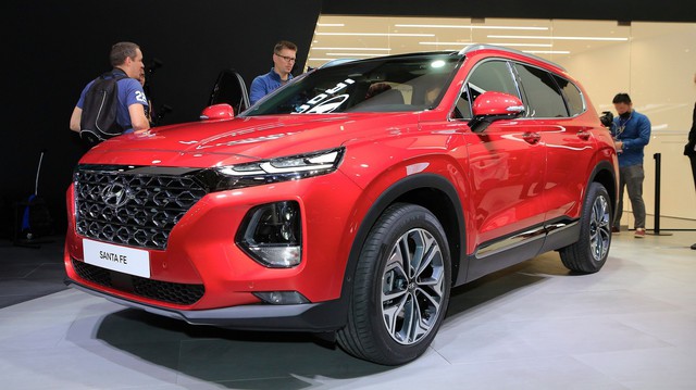 Hyundai Santa Fe 2019 sắp có động cơ hybrid và plug-in hybrid