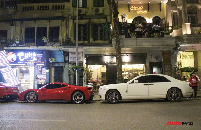 Dàn siêu xe của ca sĩ Tuấn Hưng và những người bạn tụ họp sau Car & Passion - Ảnh 8. Dàn siêu xe của ca sĩ Tuấn Hưng và những người bạn tụ họp sau Car & Passion - Ảnh 8.
