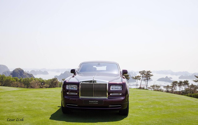 Đại gia Hà Nội tậu Rolls-Royce Phantom chính hãng hơn 50 tỷ đón dâu cho con trai - Ảnh 4.