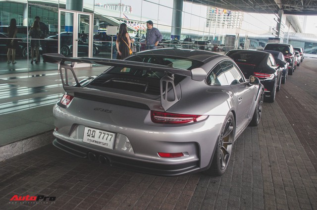 Dàn xe thể thao Porsche sặc sỡ như tắc kè hoa tụ tập tại Bangkok - Ảnh 11.