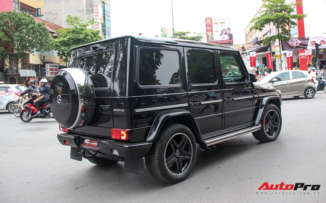 Nghi vấn Mercedes-Benz G65 AMG mua từ đại lý từng bán Pagani cho Minh nhựa về Việt Nam - Ảnh 12. Nghi vấn Mercedes-Benz G65 AMG mua từ đại lý từng bán Pagani cho Minh nhựa về Việt Nam - Ảnh 12.
