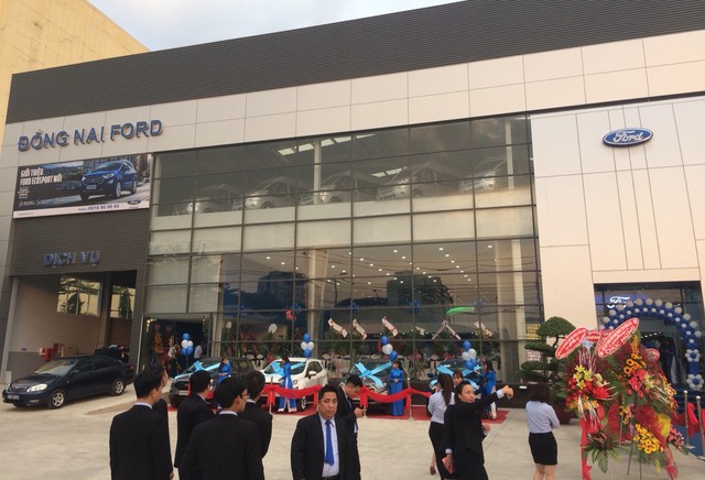 Kích cầu giữa bối cảnh thị trường ảm đạm, Ford mạnh tay đầu tư thêm 2 đại lý tại Việt Nam - Ảnh 4.