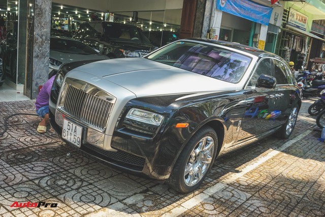 Ông chủ cafe Trung Nguyên mang 2 chiếc Rolls-Royce đến showroom để bán và làm đẹp - Ảnh 3.