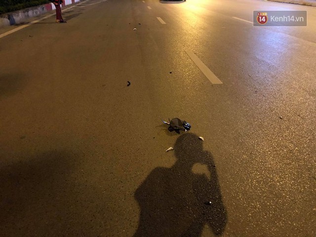Hà Nội: Nhẫn tâm kéo lê nạn nhân hàng trăm mét trên đường sau va chạm, tài xế xe bán tải bị người dân đuổi đánh trong đêm - Ảnh 6. Hà Nội: Nhẫn tâm kéo lê nạn nhân hàng trăm mét trên đường sau va chạm, tài xế xe bán tải bị người dân đuổi đánh trong đêm - Ảnh 6.