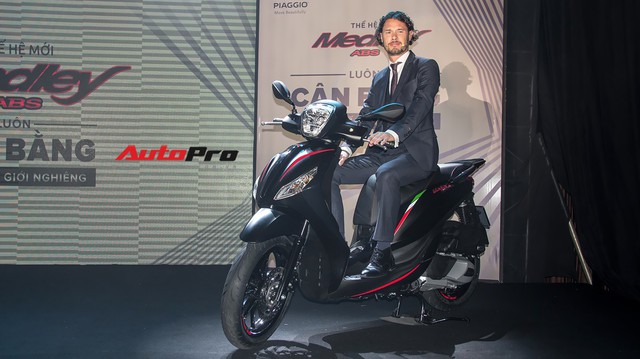 Quyết đấu Honda SH, Piaggio Medley ABS 2018 giá từ 72,5 triệu đồng