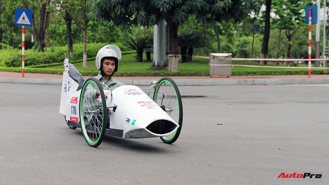 Xe tự chế của sinh viên Việt Nam đi được gần 587 km/lít xăng - Ảnh 4.