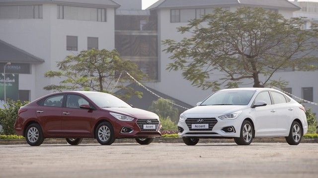 Chọn xe nào giữa 4 phiên bản Hyundai Accent 2018?