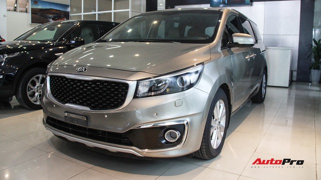 Lăn bánh hơn 60.000km, Kia Grand Sedona 3.3L 2016 rao bán lại giá 1,05 tỷ đồng