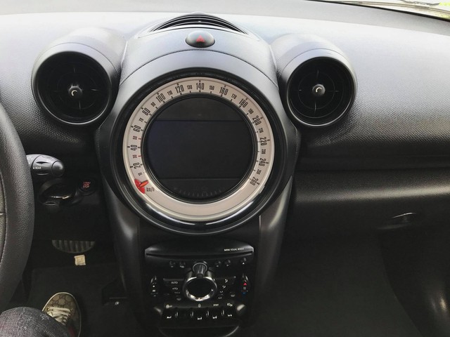 Dân chơi Hà Nội chịu lỗ hơn 700 triệu đồng sau 4 năm sử dụng MINI Countryman S 2014 - Ảnh 11. Dân chơi Hà Nội chịu lỗ hơn 700 triệu đồng sau 4 năm sử dụng MINI Countryman S 2014 - Ảnh 11.