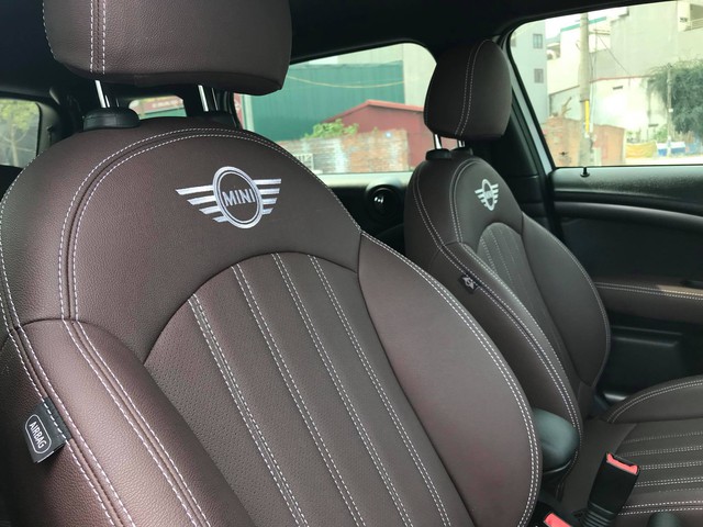 Dân chơi Hà Nội chịu lỗ hơn 700 triệu đồng sau 4 năm sử dụng MINI Countryman S 2014 - Ảnh 10. Dân chơi Hà Nội chịu lỗ hơn 700 triệu đồng sau 4 năm sử dụng MINI Countryman S 2014 - Ảnh 10.