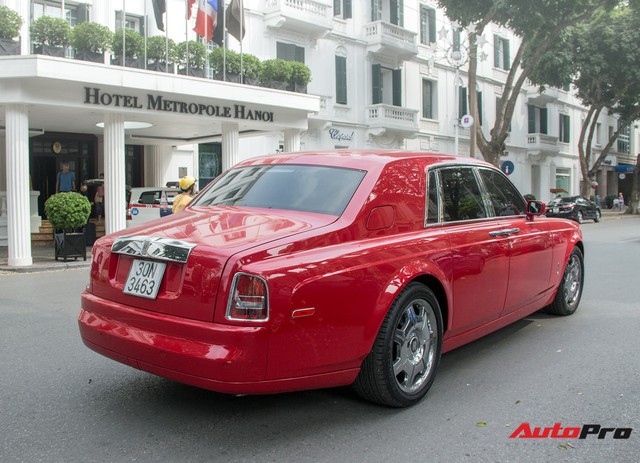 Rolls-Royce Phantom 13 năm tuổi, màu độc nhất vô nhị tái xuất tại Hà Nội - Ảnh 13.