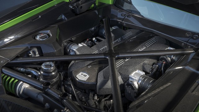 4 điều khiến Lamborghini Aventador S trở nên đặc biệt - Ảnh 4.