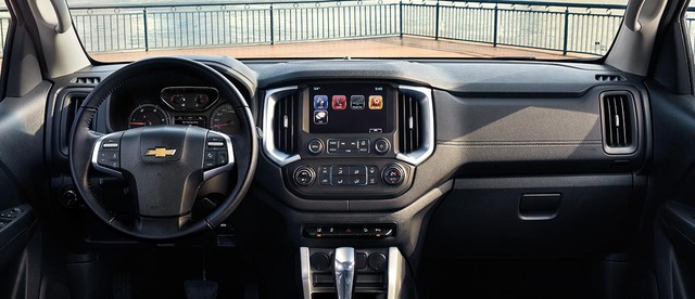 Chevrolet Trailblazer chốt giá từ 859 triệu đồng: Áp lực lên Toyota Fortuner khan hàng - Ảnh 2. Chevrolet Trailblazer chốt giá từ 859 triệu đồng: Áp lực lên Toyota Fortuner khan hàng - Ảnh 2.