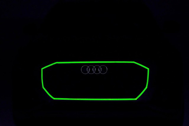 Audi hé lộ Q8 mới: Sang trọng, đẳng cấp khắc họa trong từng chi tiết - Ảnh 2.