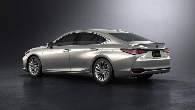 Ra mắt Lexus ES 2019 - Đối trọng mới của Mercedes-Benz E-Class - Ảnh 10.