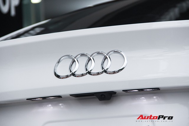 Chạy chưa hết roda, chủ nhân Audi A5 Sportback 2017 lỗ hơn 400 triệu khi bán lại - Ảnh 13.