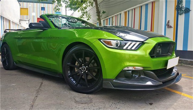 Ford Mustang mui trần độ khủng được bán lại với giá 2,35 tỷ đồng - Ảnh 6.