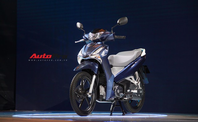 Chi tiết Honda Future 2018 giá từ 30,2 triệu, xe số đầu tiên trang bị đèn pha LED tại Việt Nam - Ảnh 2. Chi tiết Honda Future 2018 giá từ 30,2 triệu, xe số đầu tiên trang bị đèn pha LED tại Việt Nam - Ảnh 2.
